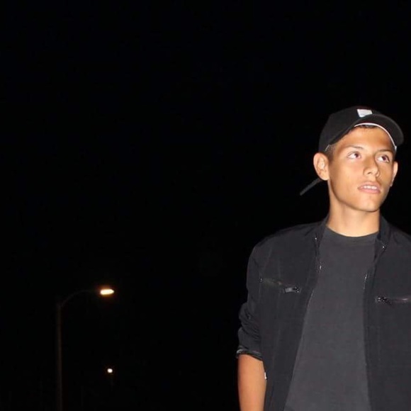 Meet your Posher, Dan - Picture 1 of 1